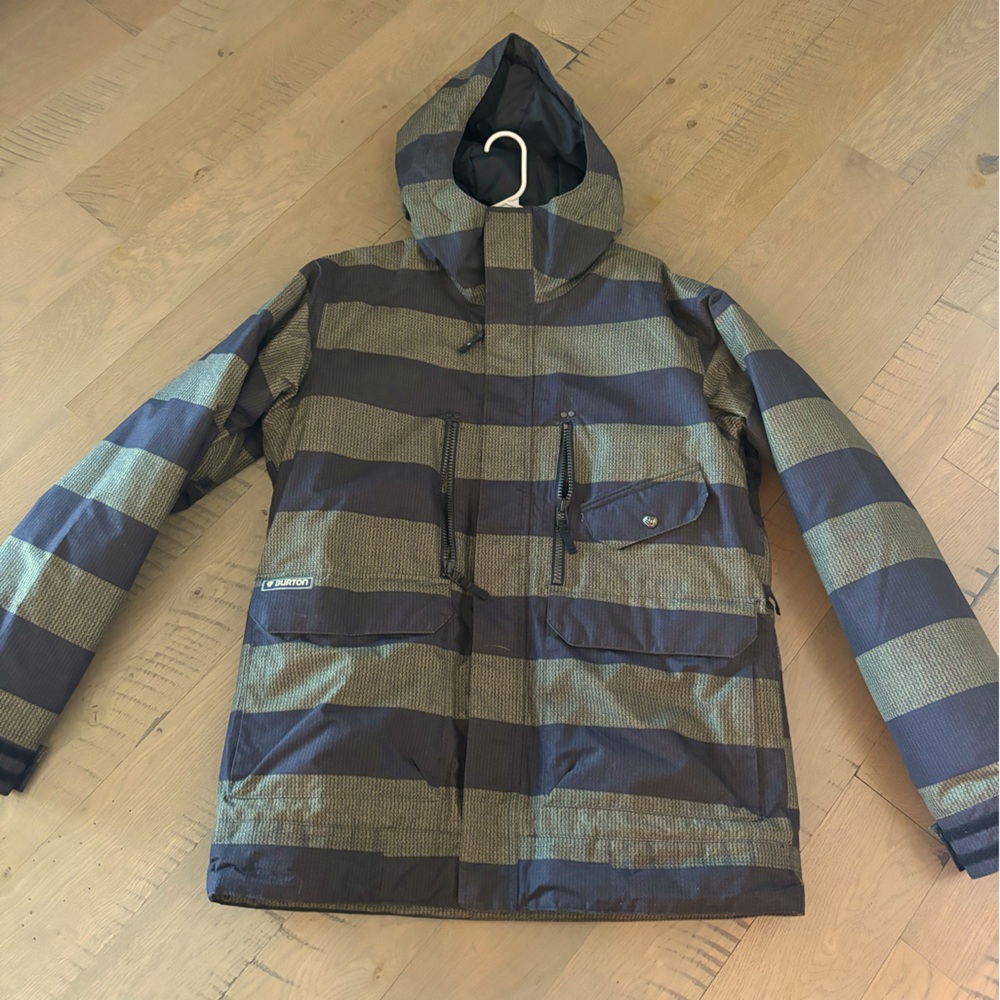 Burton ski snowboard jacket